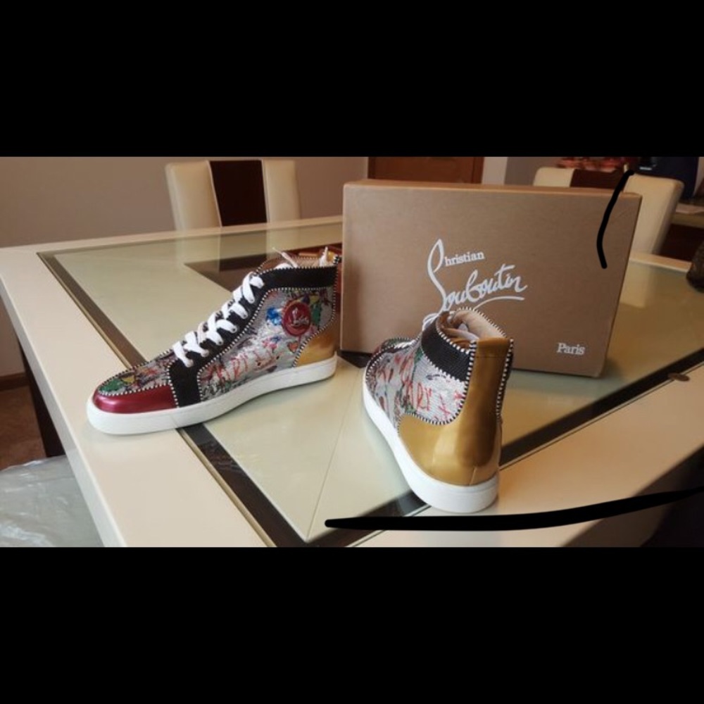 Red bottoms - Picture 3 of 4